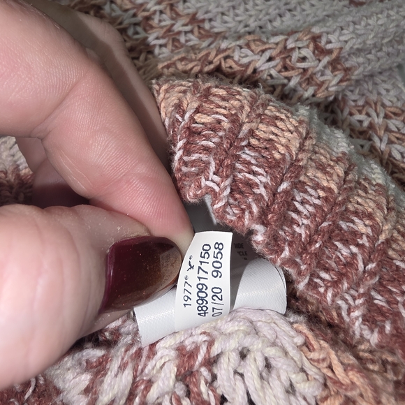 American Eagle Oversized Striped Chunky Knit Sweater Women's Small Pink Cream - Picture 10 of 10